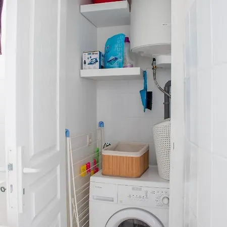 Le Petit Cendriere Studio Cosy Au Coeur De Ville